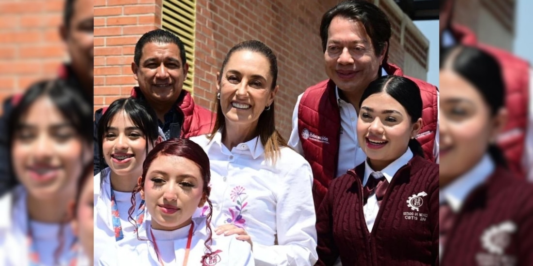 En la imagen Claudia Sheinbaum y Mario Delgado, en compañía de estudiantes.