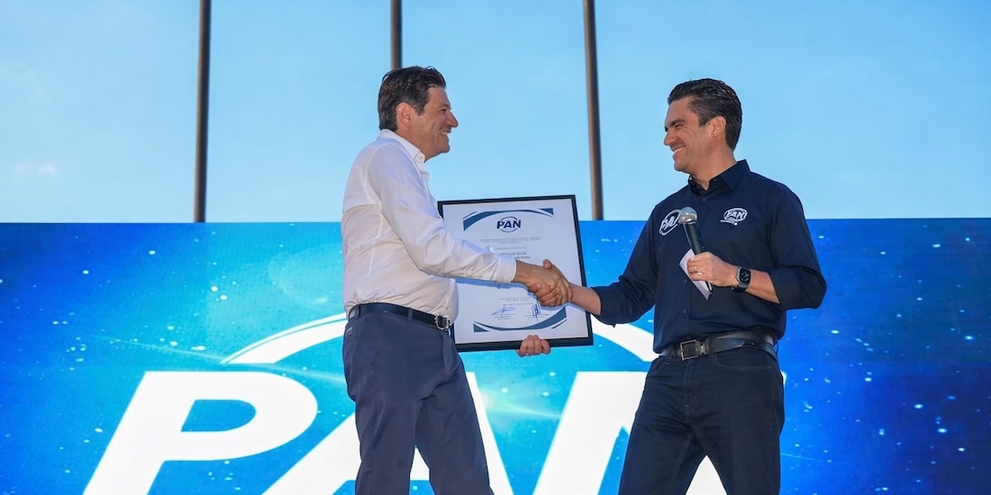 Alfonso Martínez Alcázar, alcalde de Morelia, y el dirigente nacional del PAN, Jorge Romero Herrera.