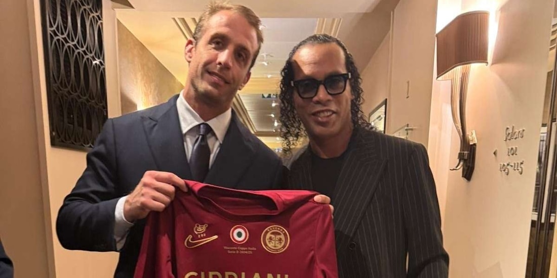 Ronaldinho ficha con un equipo en Italia