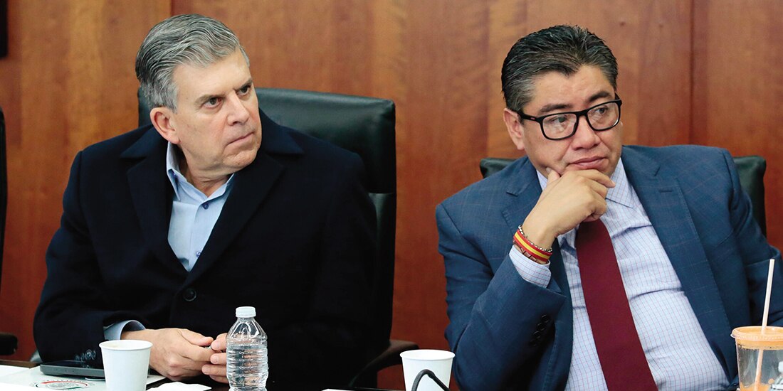 El senador Saúl Monreal (der.), ayer, en la reunión de las comisiones unidas de Relaciones Exteriores y Organismos Internacionales.