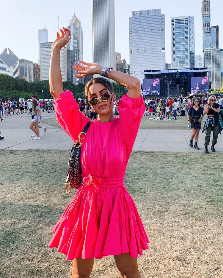 Explosión de color: este verano el color es el protagonista con tonos como hot pink, amarillo, verde, así como baby blue, menta y rosa pastel.