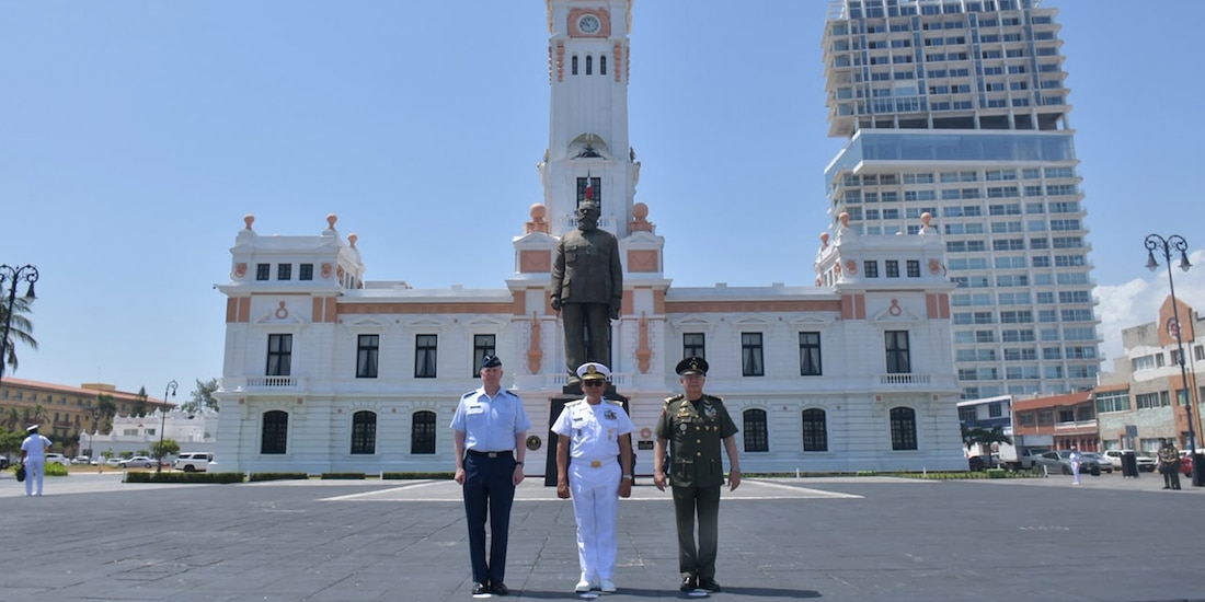 Los Secretarios de Defensa y Marina de México se reunieron con el Comandante del Comando Norte de Estados Unidos.
