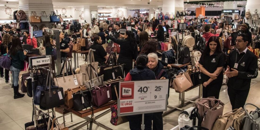 .Cualquier persona que sea trabajador, cliente o público en general en ámbitos laborales puede acceder al curso. Sólo requiere un equipo de cómputo con conexión a internet.