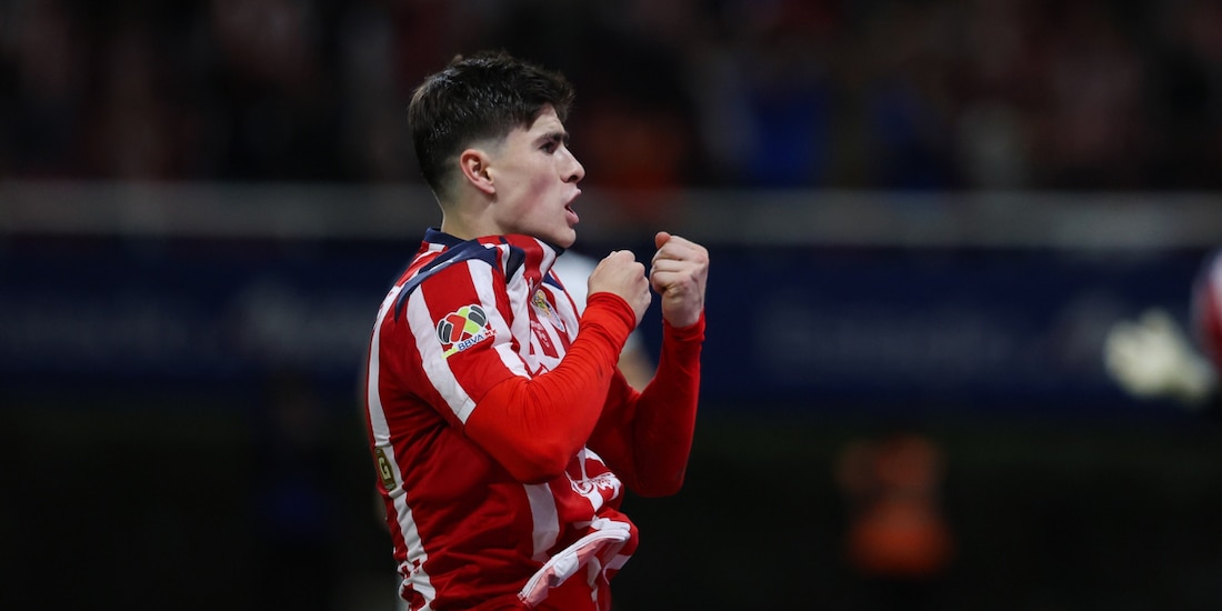 Armando la 'Hormiga' González festeja uno de sus goles con Chivas en el Clausura 2026 de la Liga MX.