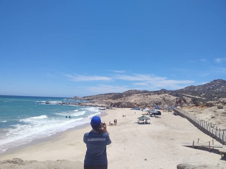 El Parque Nacional Cabo Pulmo, en donde se pretenden construir dos desarrollos turísticos, luce hasta el momento sin una sola edificación.