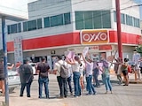 MANIFESTANTES realizaron ayer una protesta frente a instalaciones de la fiscalía especializada en investigación de delitos contra menores de Tamaulipas, en Tampico
