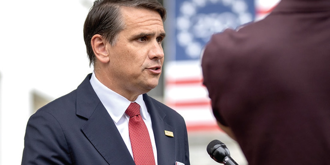 EL PRESIDENTE Trump propuso formalmente al Senado al interino Todd Blanche (su exabogado) para encabezar el Departamento de Justicia, en lugar de Pam Bondi, cesada en abril.
