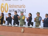 Sheinbaum rinde homenaje a Fuerzas Armadas por 6 décadas de auxilio a la población.