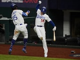 Jugadores de los Dodgers celebran un triunfo sobre Braves el año pasado, en la Serie de Campeonato de la Liga Nacional de la MLB.