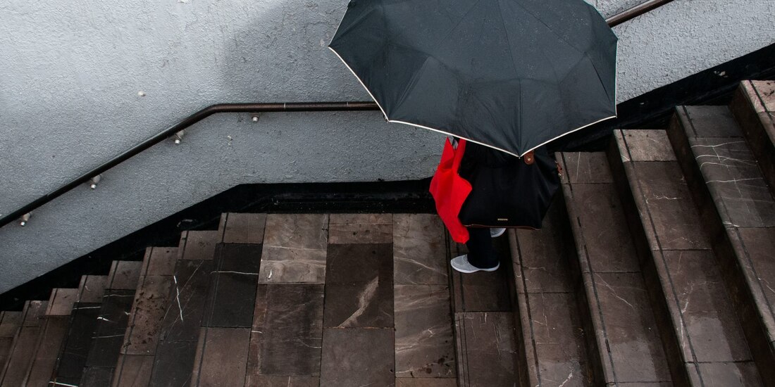 El Metro CDMX presenta avance lento en varias líneas debido a las lluvias.