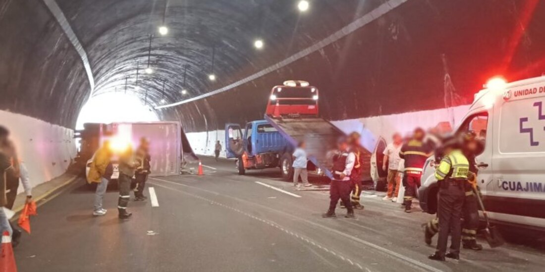 Fuerte accidente en la autopista México-Toluca