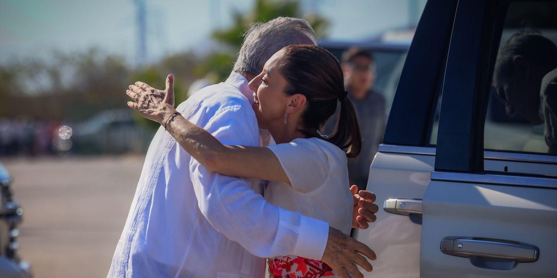 Claudia Sheinbaum y Rubén Rocha durante su reunión en Sinaloa para impulsar infraestructura carretera.