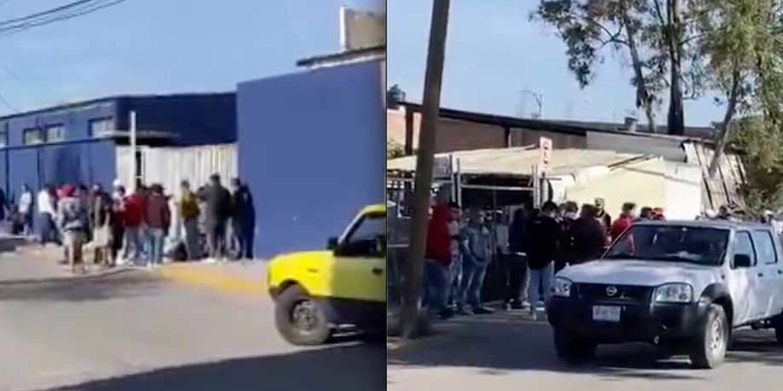 Manifestantes bloquean el paso en dos de los tres accesos a las instalaciones municipales.
