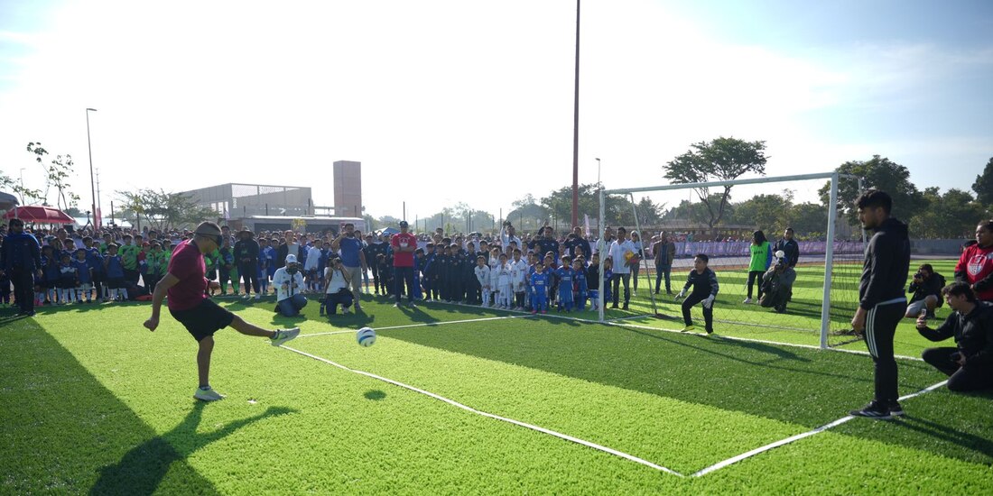 El parque cuenta con canchas de futbol. Foto: Especial