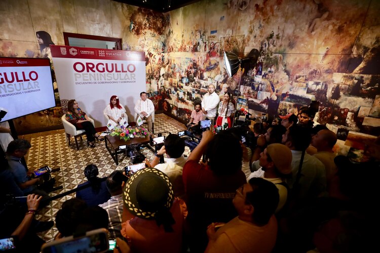 Autoridades peninsulares impulsan el desarrollo regional con proyectos clave como el Tren Maya y el Renacimiento Maya.