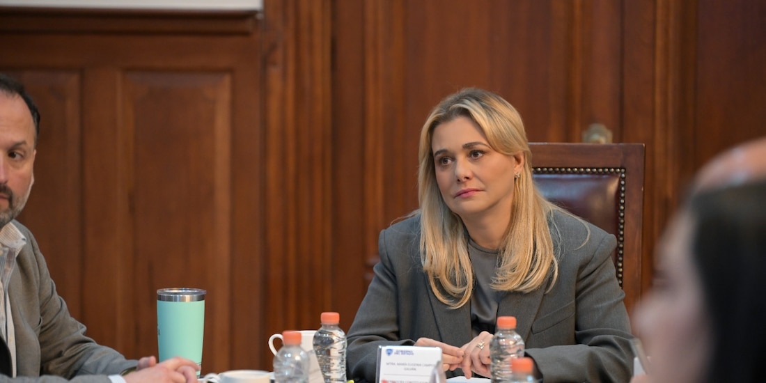Maru Campos, Gobernadora constitucional.