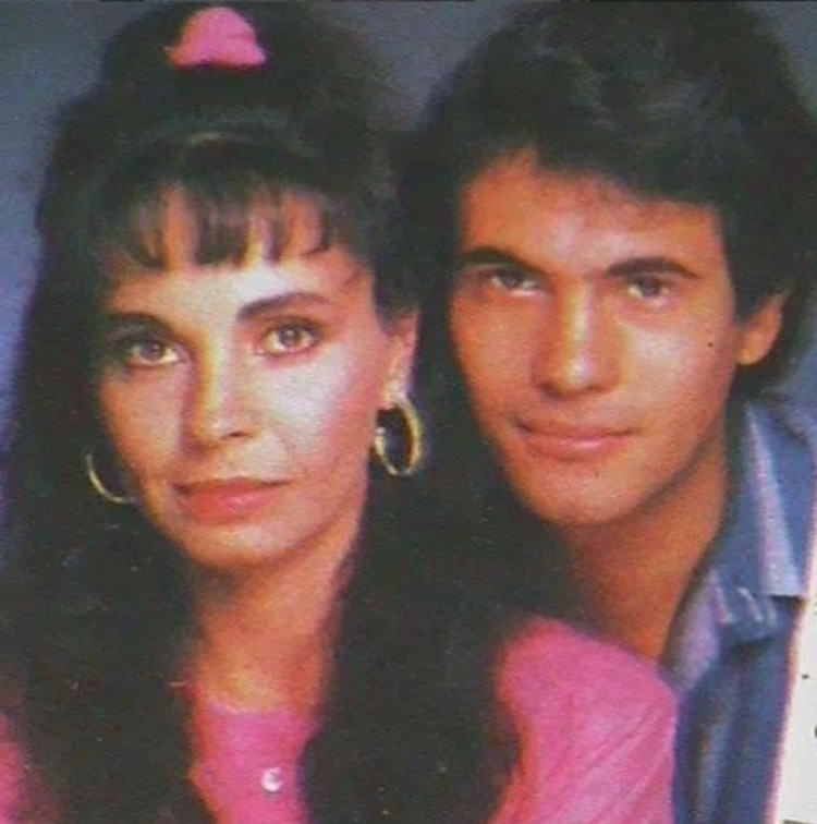 Macaria y Alejandro Ruiz en Encadenados
