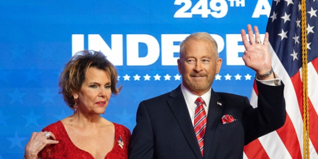 Ronald Johnson, ayer, en la ceremonia de independencia.