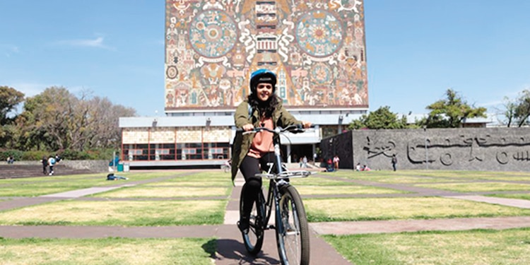 EL CIRCUITO escolar de Ciudad
Universitaria se vuelve
un gran espacio para rodar
sin estrés, especialmente
los fines de semana o en
periodos vacacionales. Hay
distintas rutas por hacer.