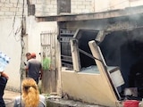 UNA VIVIENDA, de tres con avería estructural.