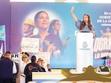 La gobernadora de Guanajuato, Libia Dennise García Muñoz Ledo, ayer, en su informe de resultados en Salamanca.