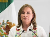 La gobernadora Rocío Nahle reveló que la maestra Irma Hernández murió a causa de un infarto.