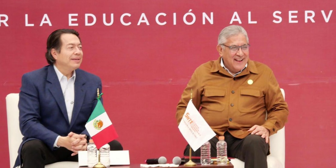 El secretario Mario Delgado Carrillo encabezó la mesa de negociaciones para resarcir las demandas históricas de los trabajadores de la Secretaría de Educación Pública.