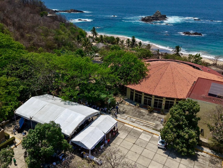 La primera etapa de rehabilitación contempla el mejoramiento del edificio central, senderos interpretativos y estanques.