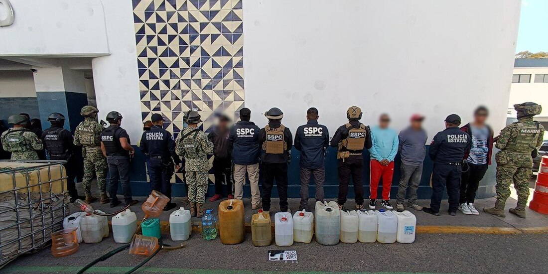 Presentación de los delincuentes en Puebla.