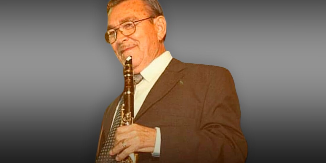 Salvador Lizárraga es uno de los integrantes originales de La Original Banda el Limón.