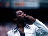 Pelé ganó sus millones por patrocinios fuera del futbol.