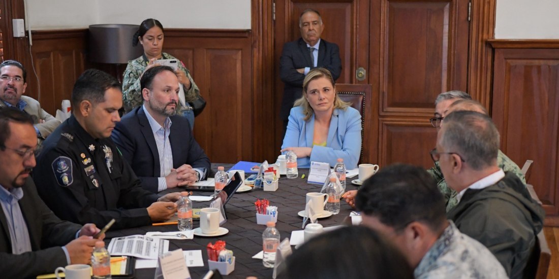 Maru Campos acuerda mantener trabajo conjunto en atención de contingencia por lluvias.