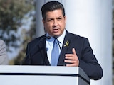 FGR logra revocar amparo otorgado a Francisco Javier García Cabeza de Vaca.