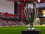 El trofeo de la Concacaf Champions Cup, cuyo actual monarca es Toluca.