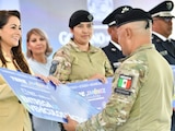 La entrega de equipamiento táctico, armamento e insumos operativos fue encabezada por la gobernadora Tere Jiménez.