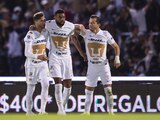 Una acción del Pumas vs Cruz Azul de la Jornada 17 de la Liga MX