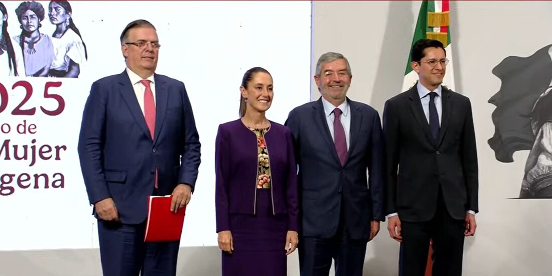 La Presidenta de México e integrantes de su gabinete federal.