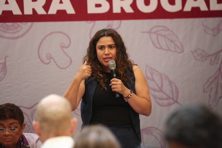 Se reúne Caty Monreal con integrantes de la Cámara Nacional de la Industria de Restaurantes y Alimentos Condimentados (Canirac).