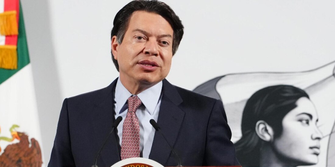 El secretario de Educación Pública, Mario Delgado, durante la conferencia matutina en Palacio Nacional, ayer.