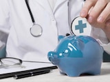 Inflación médica y Ley de Ingresos disparan los seguros hasta 30%