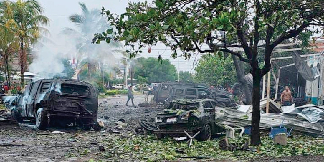 DAÑOS ocasionados por la explosión del
vehículo el pasado 6 de diciembre.