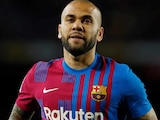 Dani Alves durante un partido del Barcelona la temporada pasada.