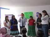 La gobernadora Maru Campos encabezó la entrega de equipo médico y apoyos funcionales en la zona serrana.