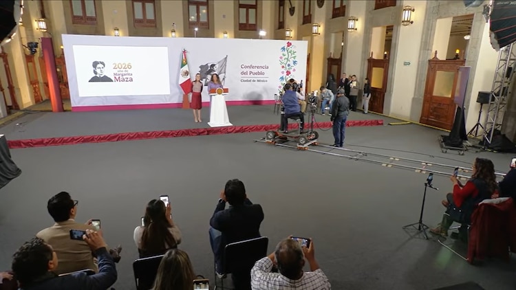 Conferencia en Palacio Nacional.
