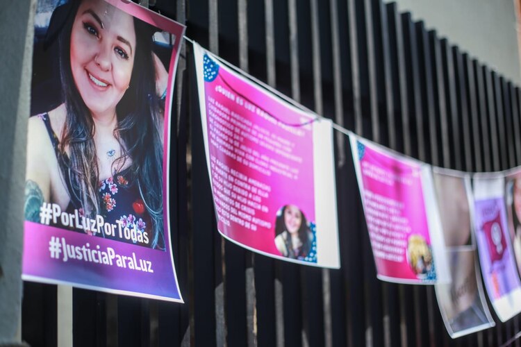 Protestan en CDMX por feminicidio de Luz Raquel.