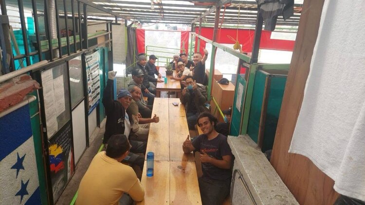 Migrantes en el Albergue Tochan, el 5 de enero.