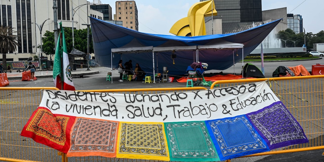 Manifestación de la comunidad trans sobre Paseo de la Reforma y avenida Bucareli en días pasados