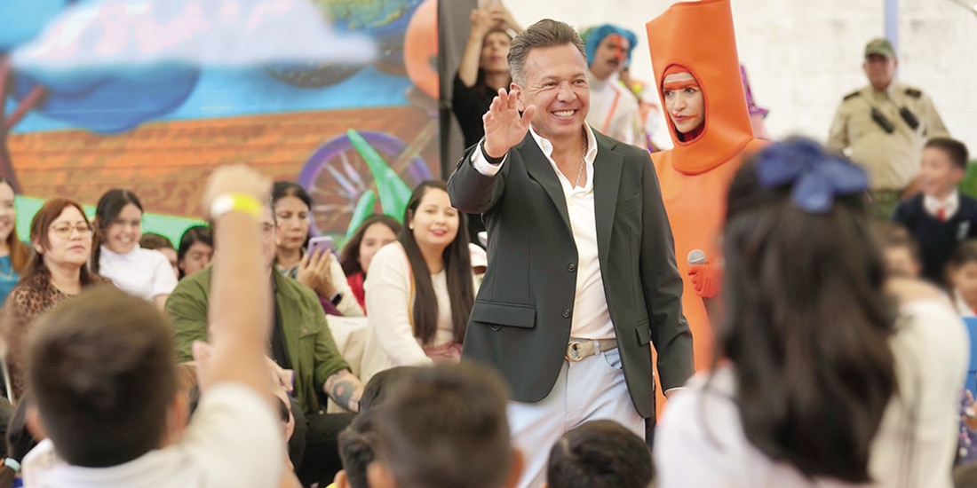 El mandatario estatal, Pablo Lemus, en un evento por el Día del Niño, ayer.