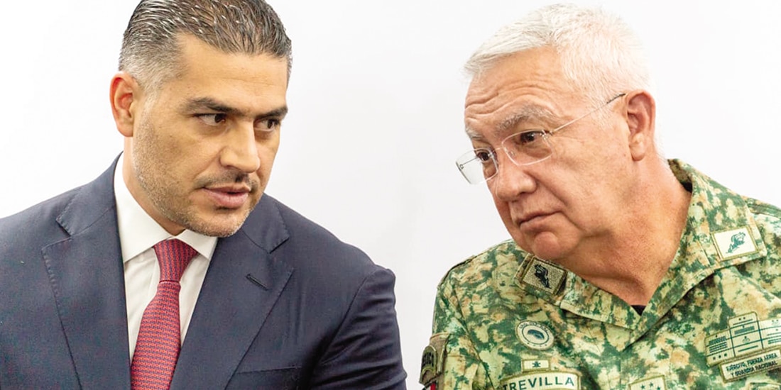 El secretario de Seguridad, Omar García Harfuch, y el secretario de la Defensa, Ricardo Trevilla Trejo, ayer, en conferencia de prensa.