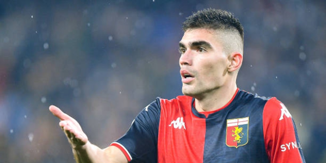 Johan Vásquez descendió con el Genoa de Italia.